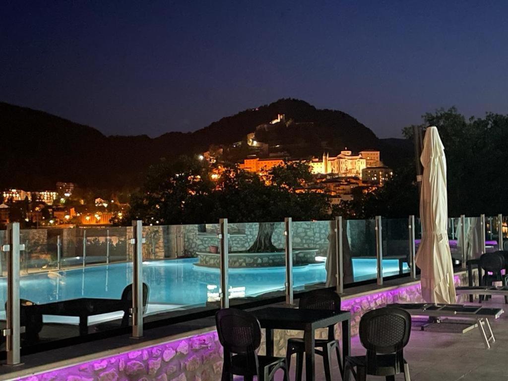 Hotel Gans Cascia Exterior foto